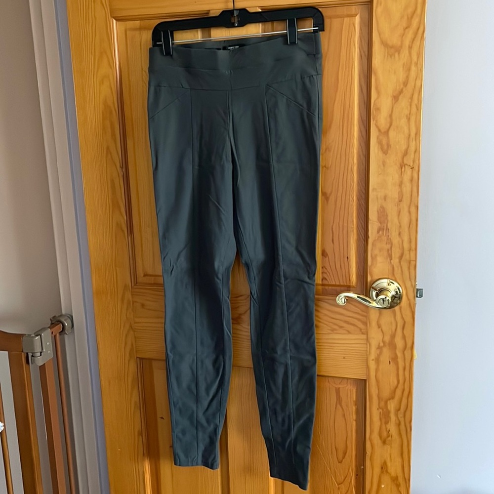 Simply Vera grey straight leg dress pant